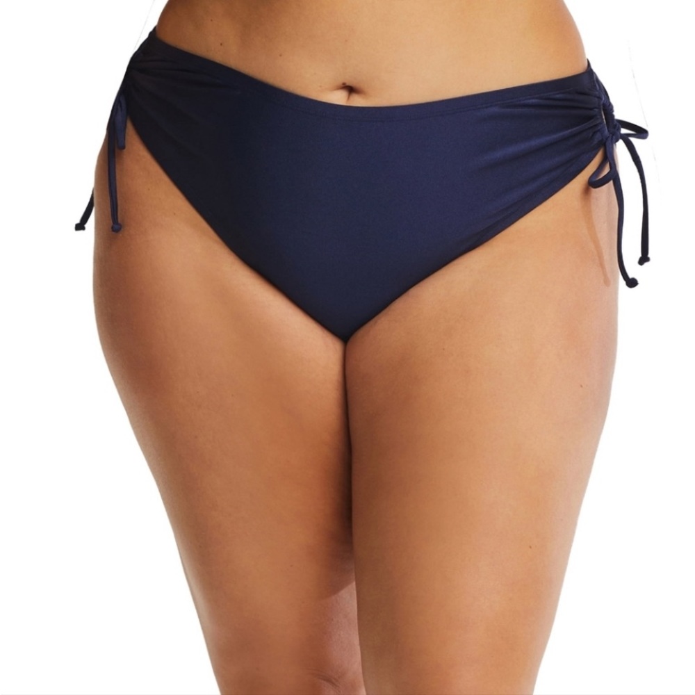 Time and Tru Women's Mid-Rise Keyhole Bikini Swim Bottom Plus Size 3X (24W-26W)